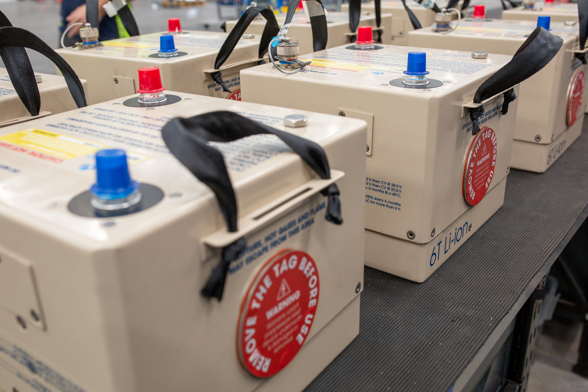 super6T/e battery on the production line